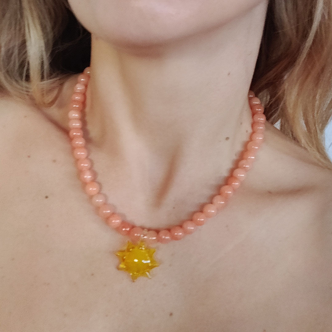 The Raes Necklace - Coral
